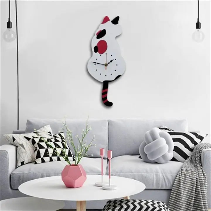 BowLift | Charming Cat Wall Clock with Swinging Tail