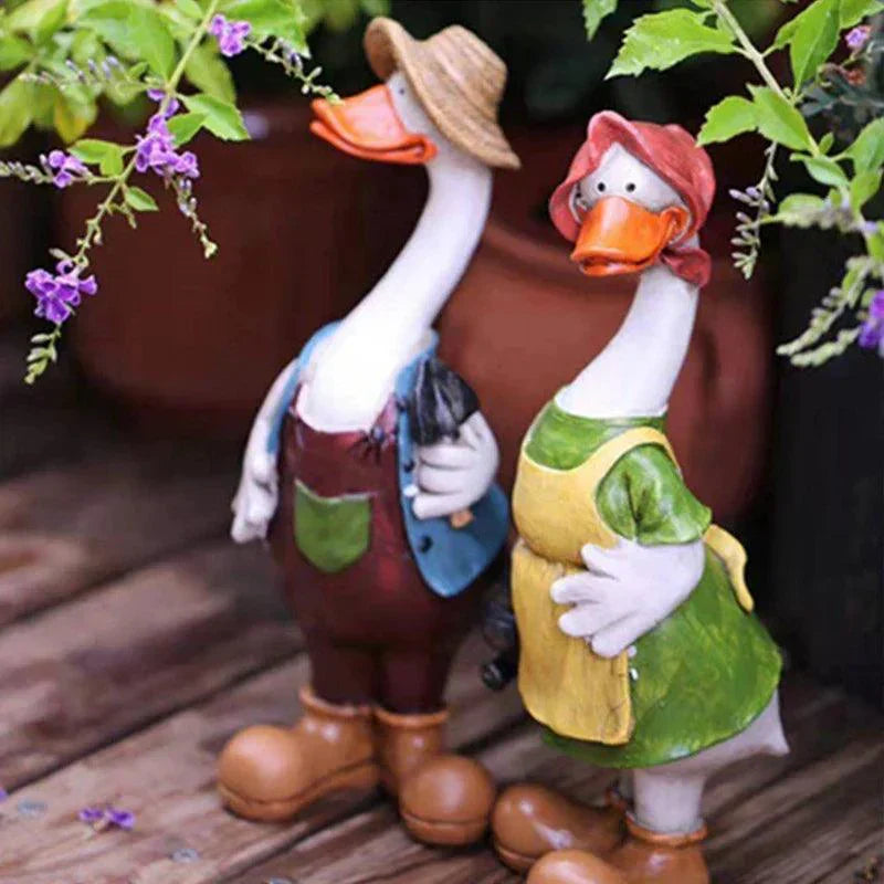 BowLift | Hand-Painted Duck Couple Garden Ornaments – Elegant Resin Duck Statues for Outdoor & Indoor Decor