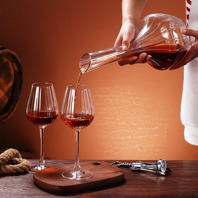 BowLift | European Crystal Red Wine Glass Set Household Large Wine Glass Creative Grape Decanter Glass Goblet Red Wine Glass * 4 + Decanter * 1 [Five-Piece Set]
