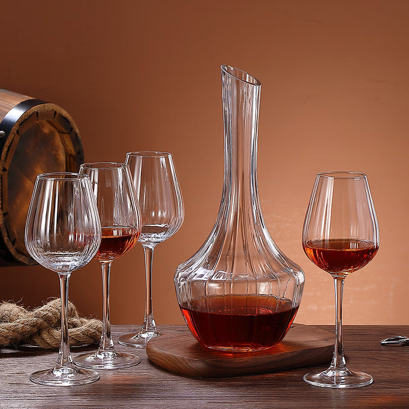 BowLift | European Crystal Red Wine Glass Set Household Large Wine Glass Creative Grape Decanter Glass Goblet Red Wine Glass * 4 + Decanter * 1 [Five-Piece Set]