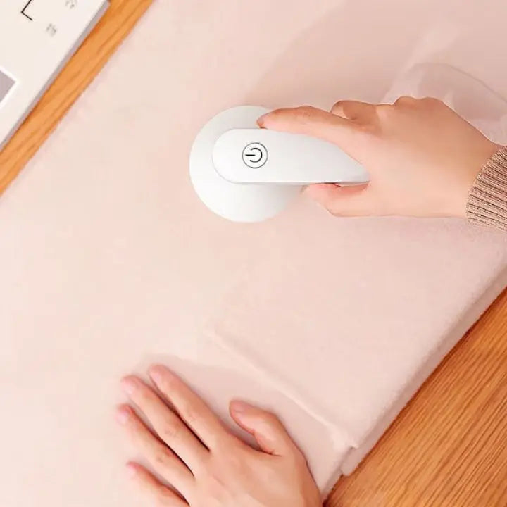 BowLift | Electric lint remover – Rechargeable, powerful & versatile