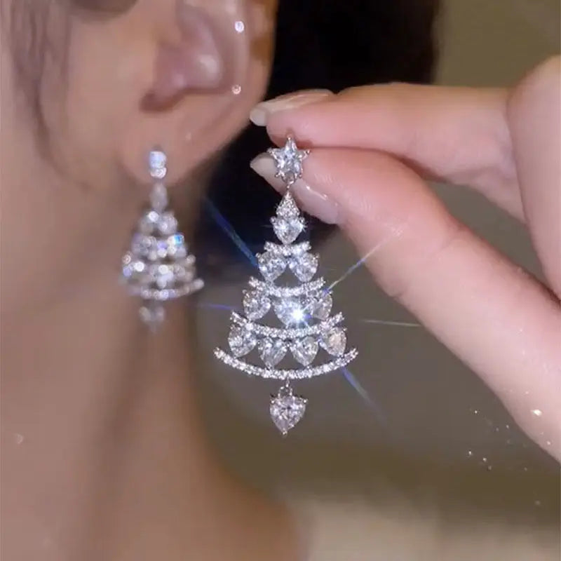 BowLift | Aurélia Kerstboom Oorbellen – Goud & Zilver met Rhinestones, Feestelijke Luxe voor Dames