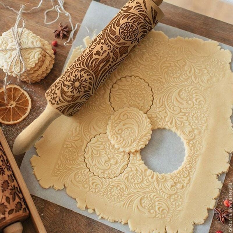 BowLift | Embossed Rolling Pin Christmas Roller | Handmade from Beech Wood | Christmas Designs & Cookie Cutters