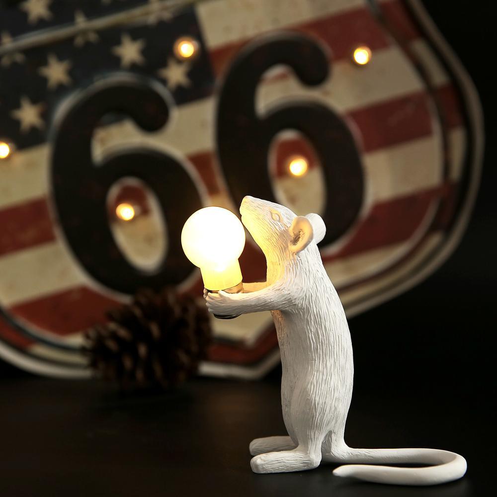 BowLift | Mouse Table Lamp