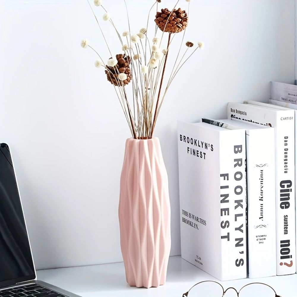 BowLift | Hollow Fold Art Vase