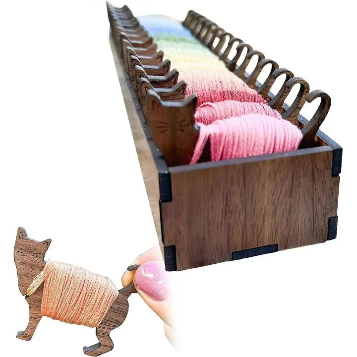 BowLift | Wooden Bobbin Set with Animal Motifs – Organizer for Embroidery Floss (15 Bobbins)
