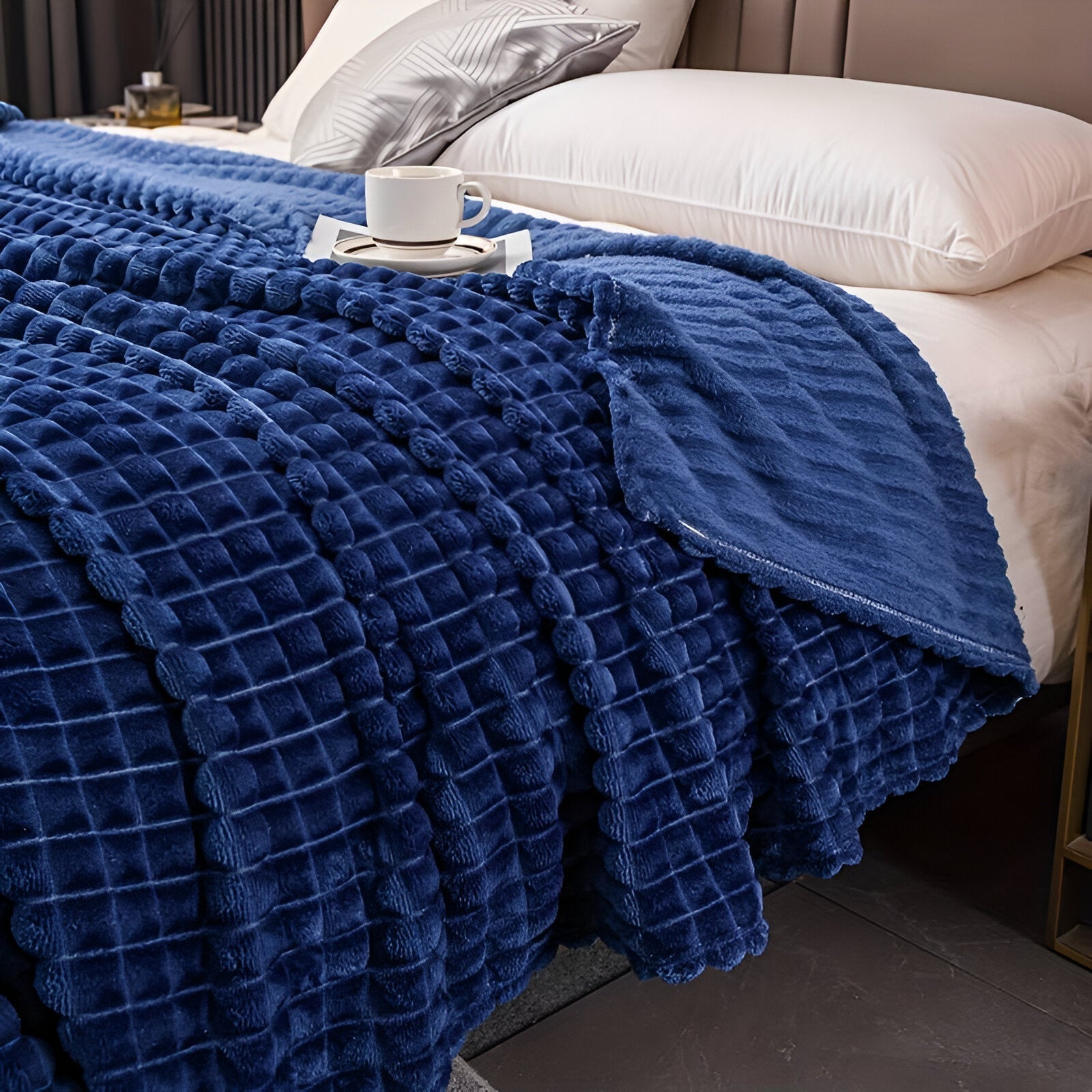 BowLift | EliteWave Plaid - Ultrafluffy structured coral fleece blanket