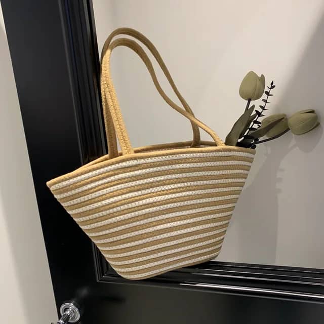 BowLift | Straw Woven Bag