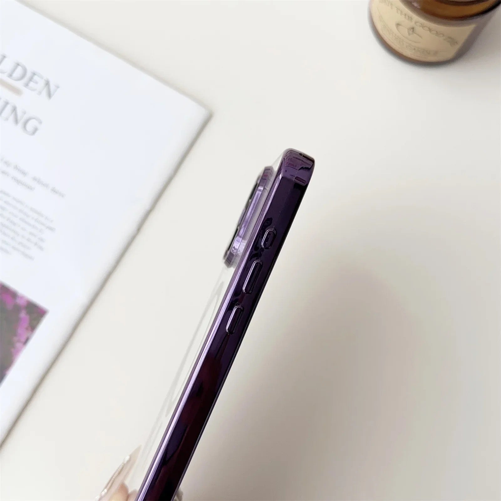 BowLift | iPhone Best MagSafe Shoulder Case - "Saint"