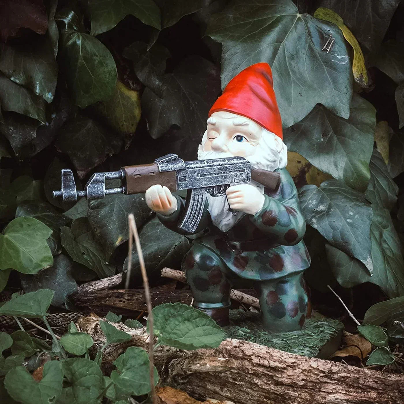 BowLift | Garden Gnome Army – Weather-Resistant Decorative Figures for the Garden