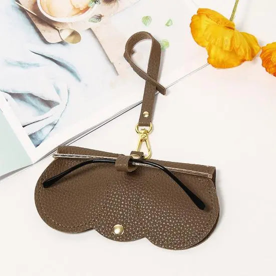 BowLift | Fashionable glasses case made of leather – Suitable for sunglasses, reading glasses & XL glasses