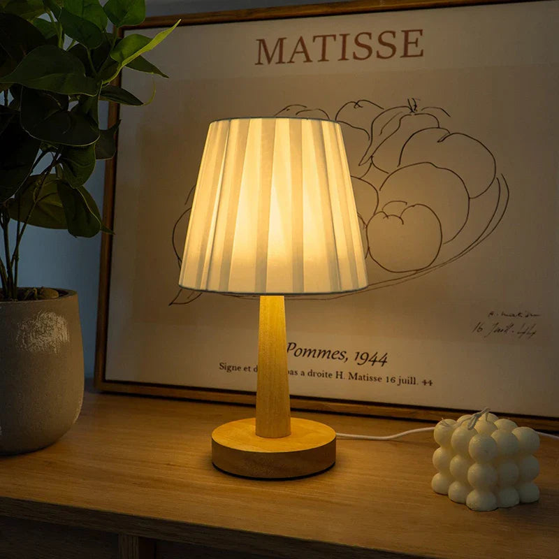 BowLift | Pleated Nightstand Lamp