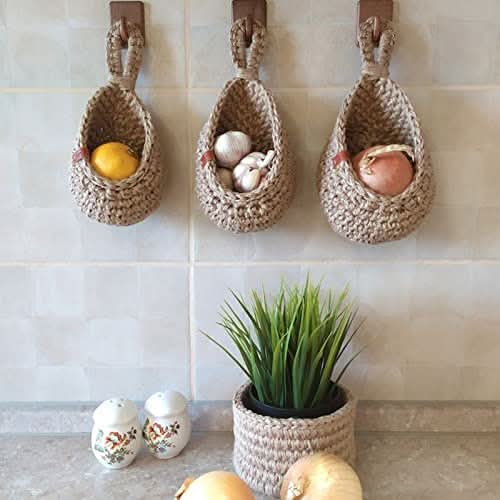 BowLift | Hanging jute basket for storage in the kitchen