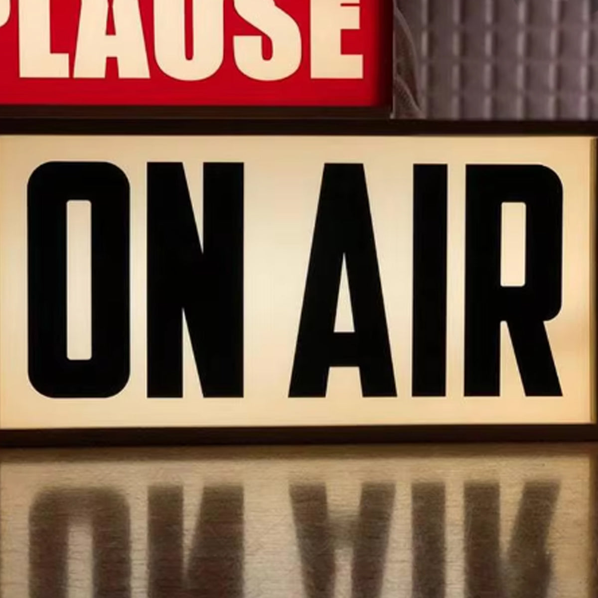 BowLift | On Air Sign Retro Light Box Table Lamp