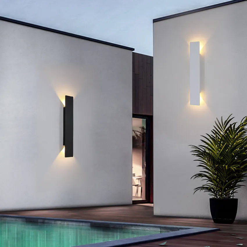 BowLift | Weatherproof Aluminum Wall Light for Outdoor with LED Light - IP65, Easy Installation and Durable Design