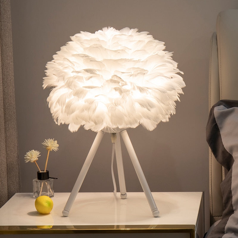BowLift | Romantic Feather Table Lamp Modern Nightstand Lamp Living Room Café Decoration Wedding Christmas Gift Ostrich Feather Light