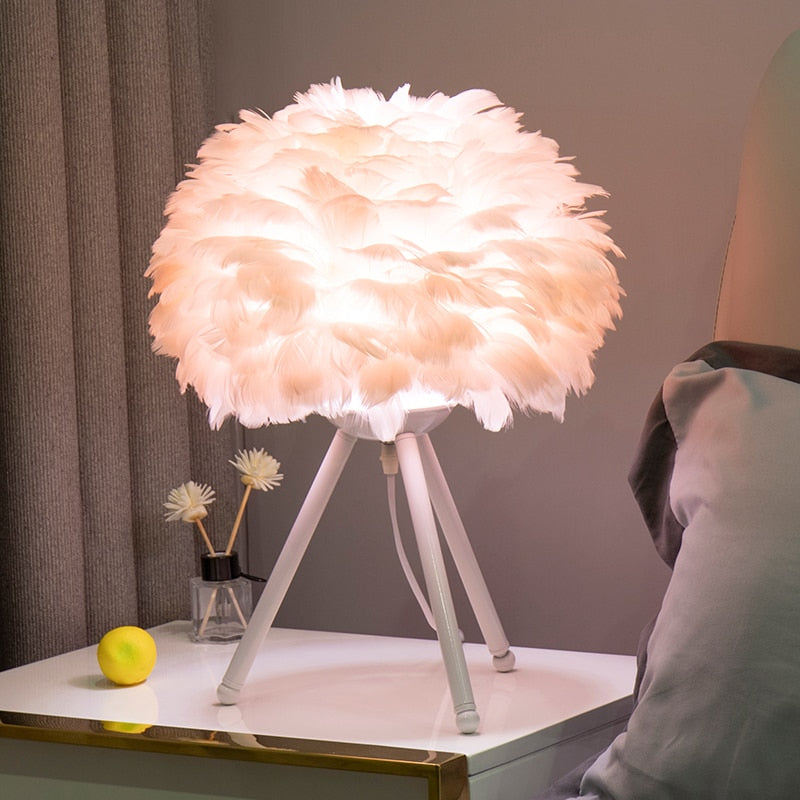 BowLift | Romantic Feather Table Lamp Modern Nightstand Lamp Living Room Café Decoration Wedding Christmas Gift Ostrich Feather Light