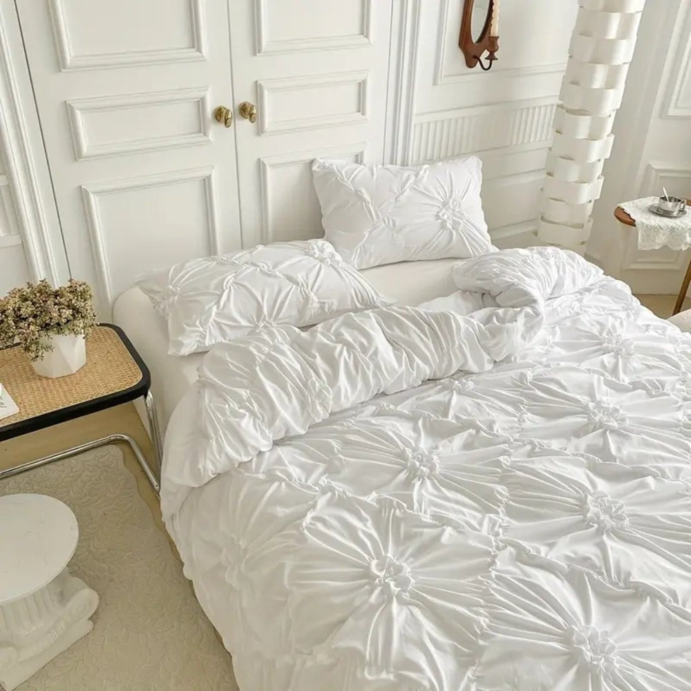 BowLift | Elegant Ruffle Duvet Cover Set with Floral Pattern