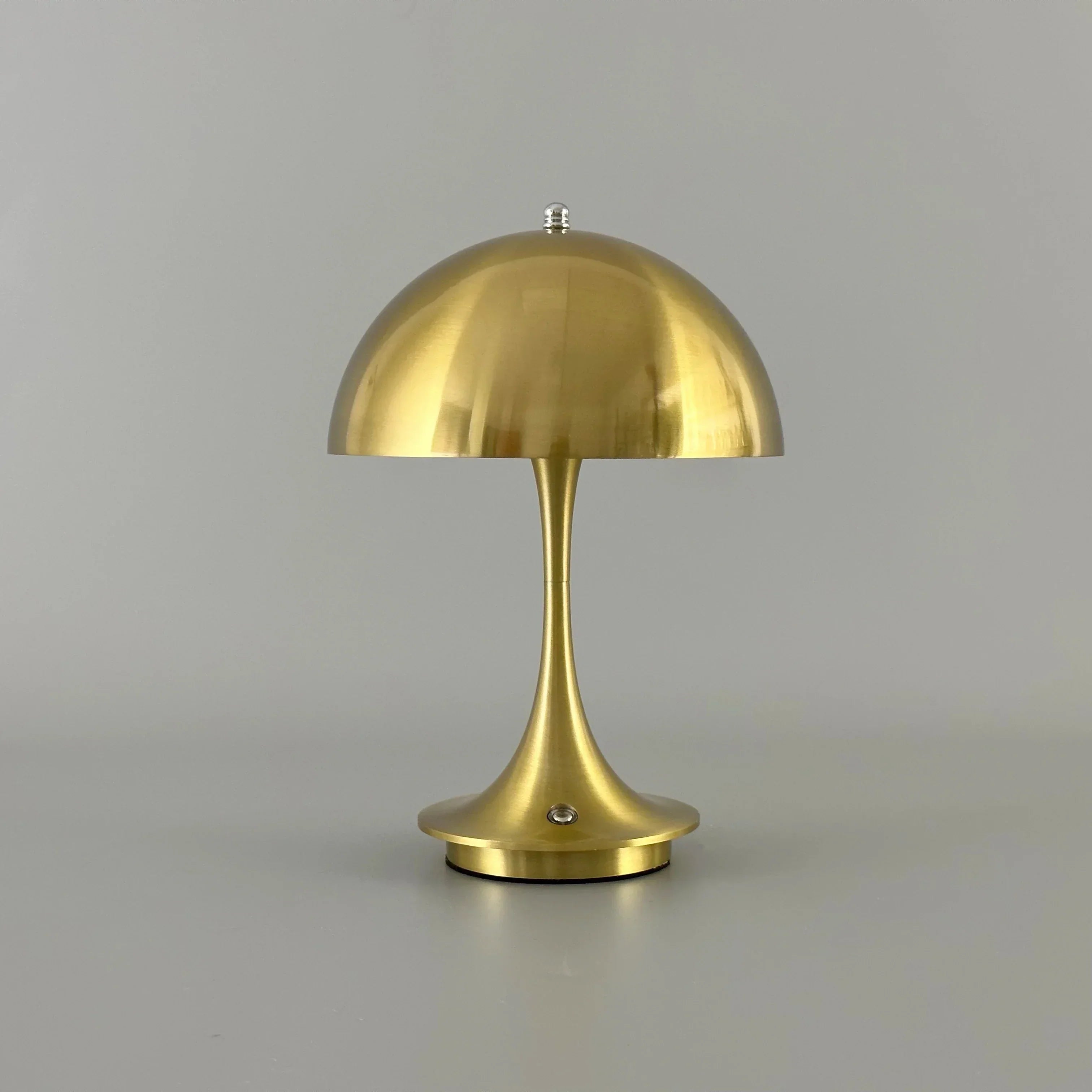 BowLift | Frendorf - Designer LED lamp for bedroom and living room