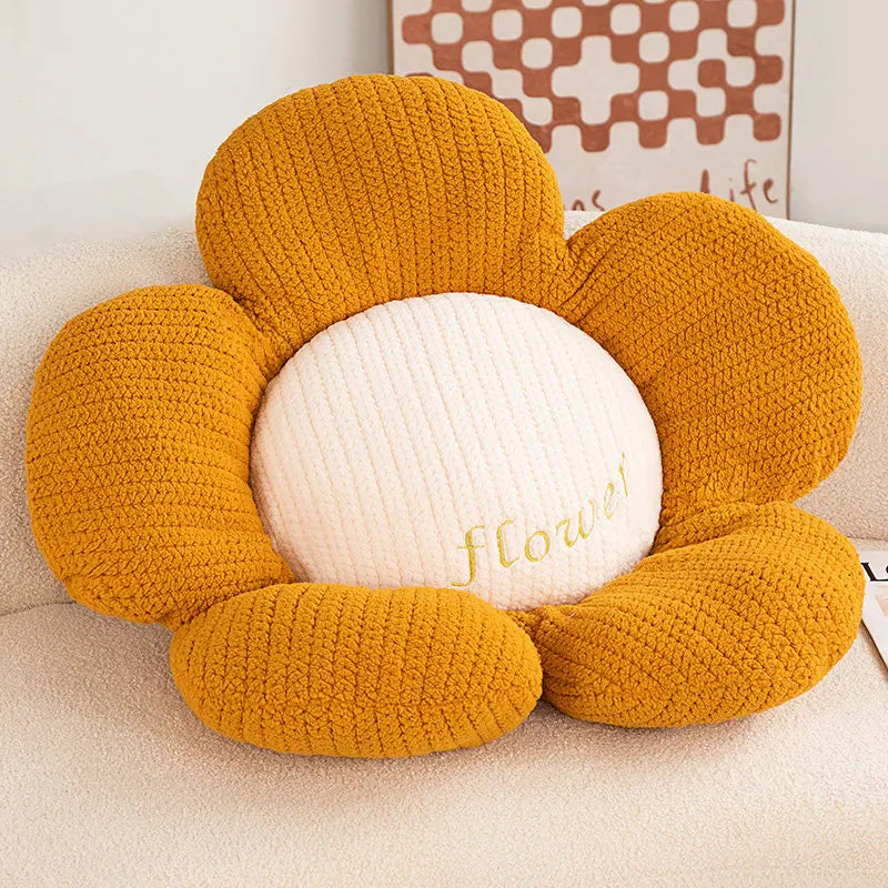 BowLift | Fluffy Daisy Cushion