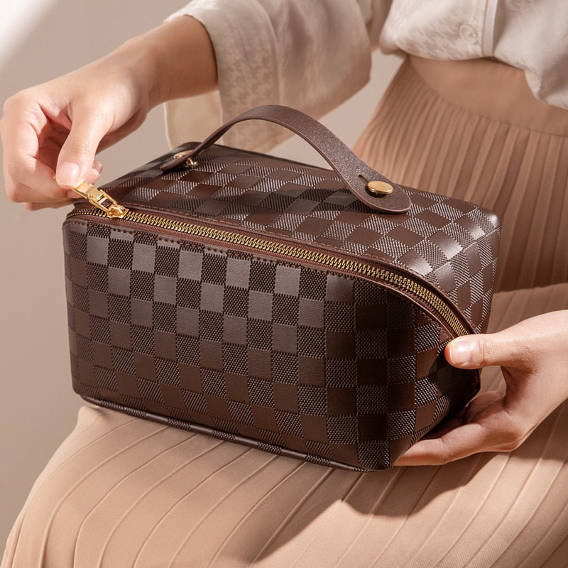 BowLift | Luxury Checkered Make-up Cosmetic Bag