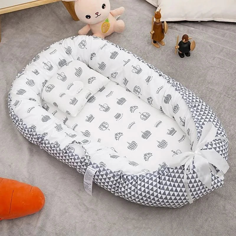 BowLift | Foldable baby cot for safe sleep at home & on the go