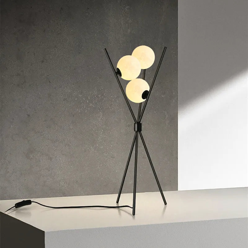 BowLift | LunaGlow 3D Moon Floor Lamp modern design with tripod LED!