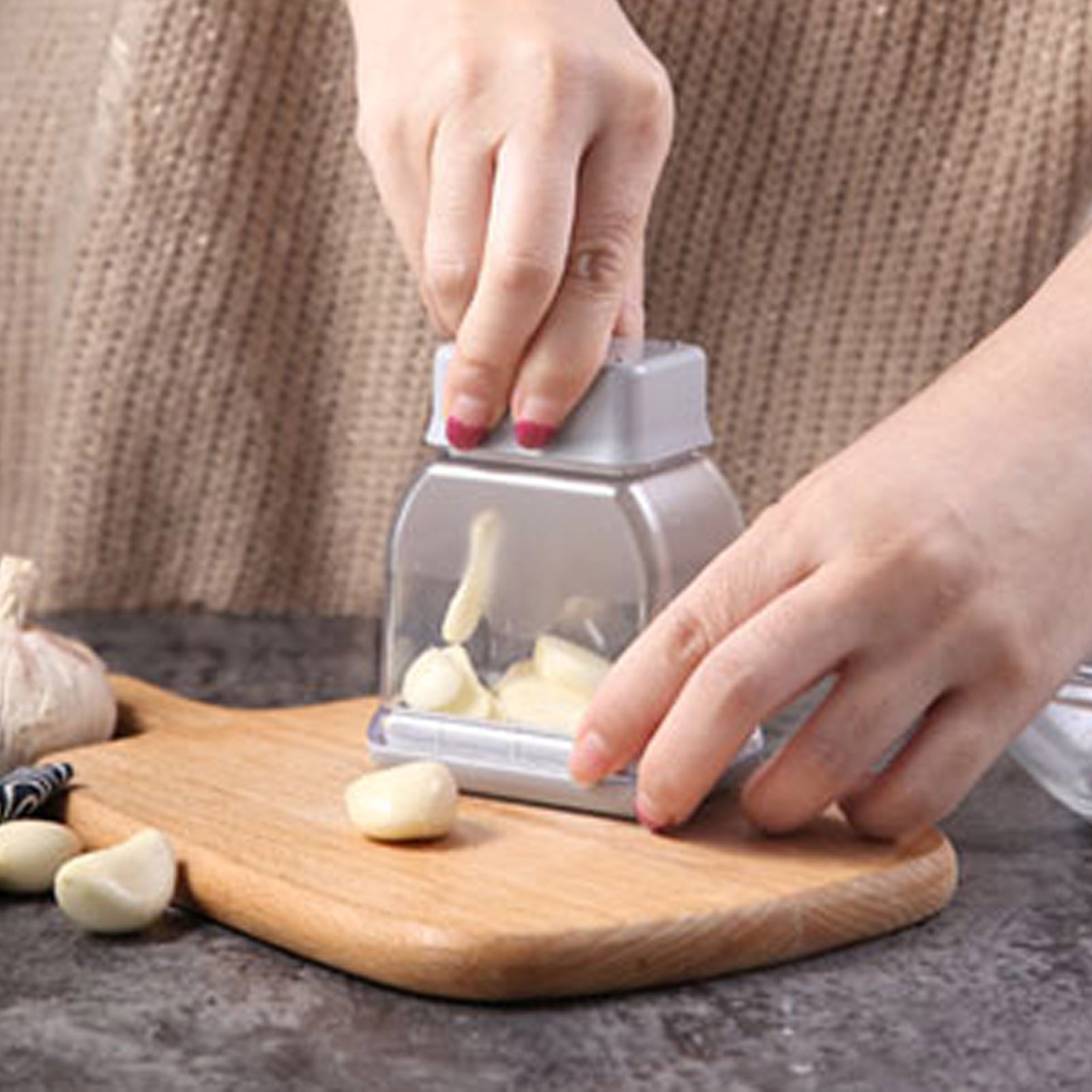 BowLift | Stainless Steel Manual Garlic Slicer
