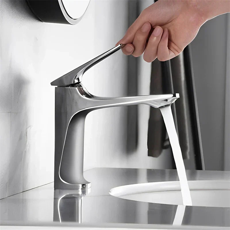 BowLift | Elegant bathroom faucet - with single lever for timeless comfort