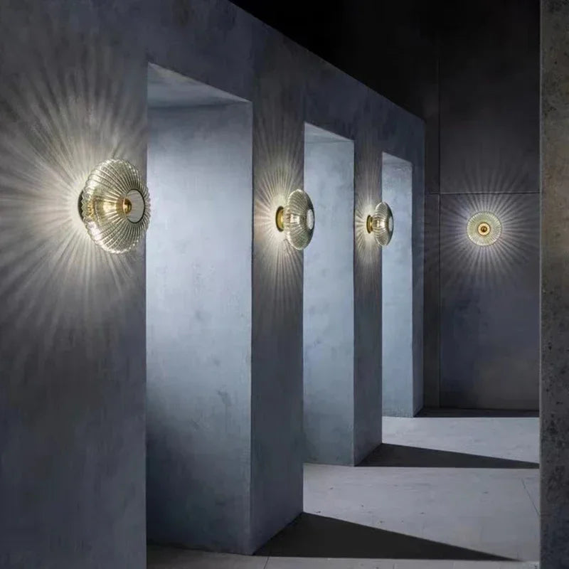 BowLift | Modern Wall Light Made of Glass