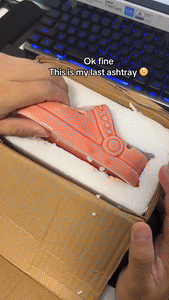 BowLift | Sandal Art Ceramic Ashtray