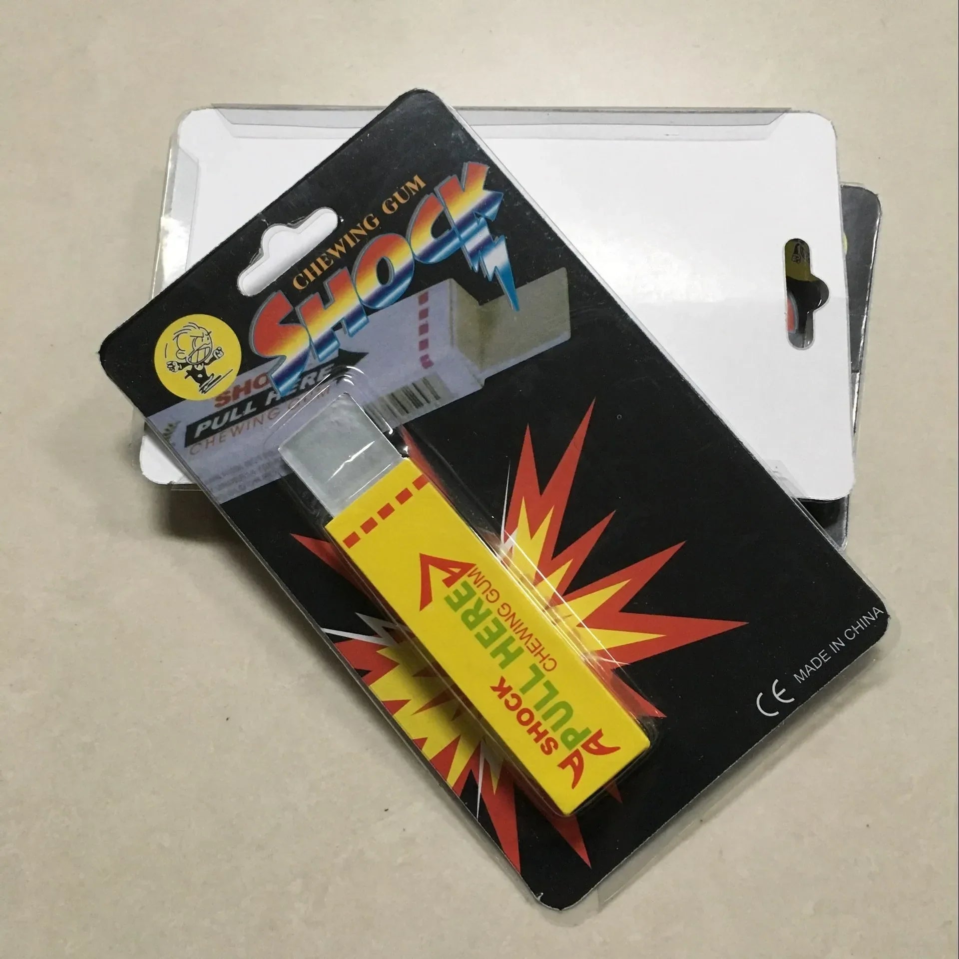 BowLift | Electric Shock Prank Chewing Gum