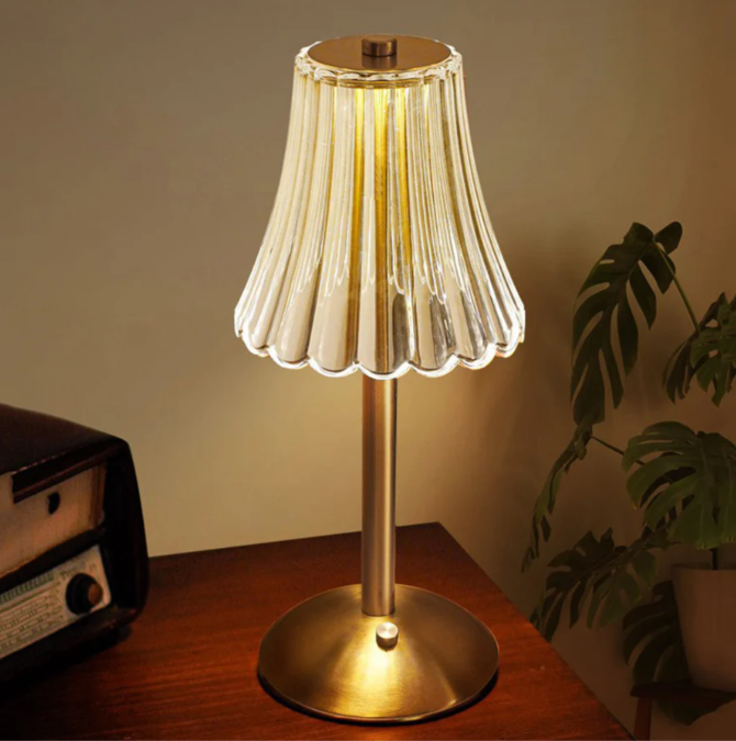 BowLift | Rechargeable USB LED Table Lamp in Retro Design