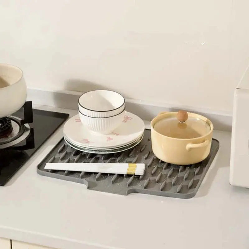 BowLift | Silicone drying and heat pRedection mat — Flexible & BPA-free