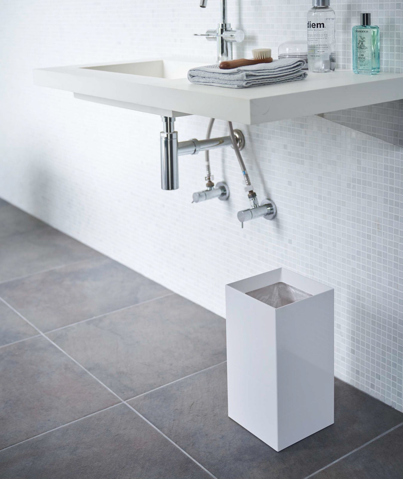 BowLift | Waste Bin - Two Styles