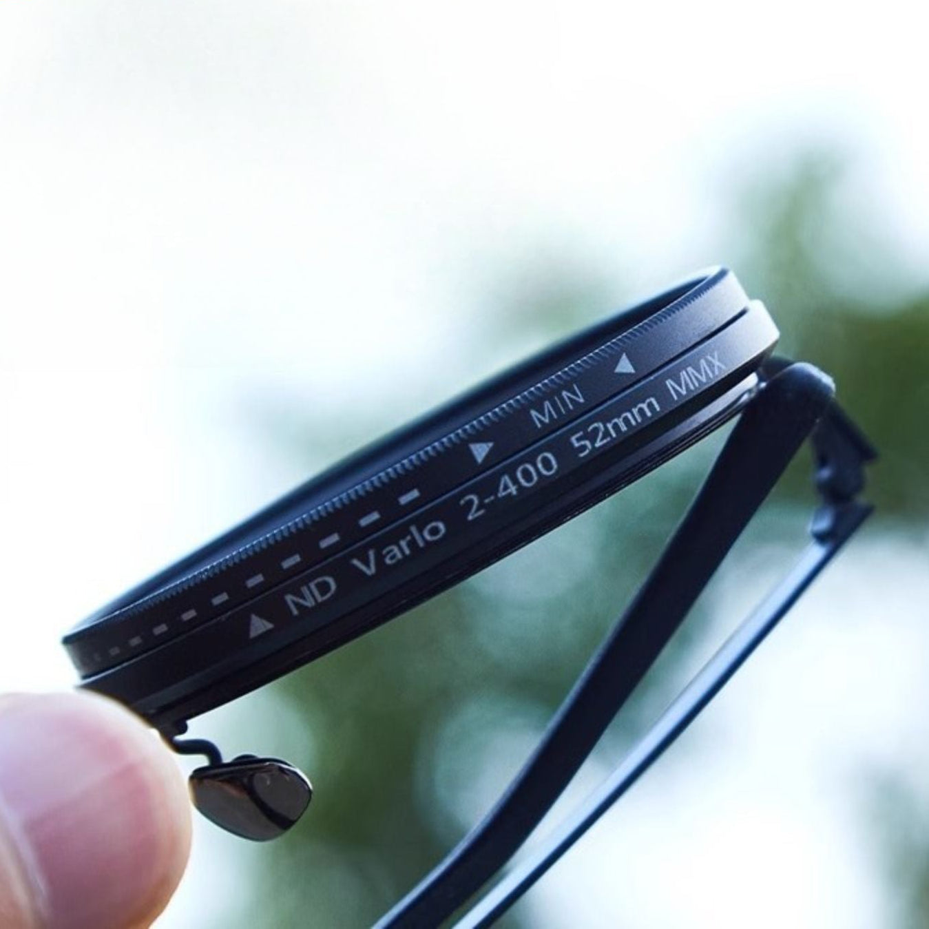 BowLift | Unisex Round Polarised Sunglasses – Adjustable Light Reduction – Premium Metal Frame