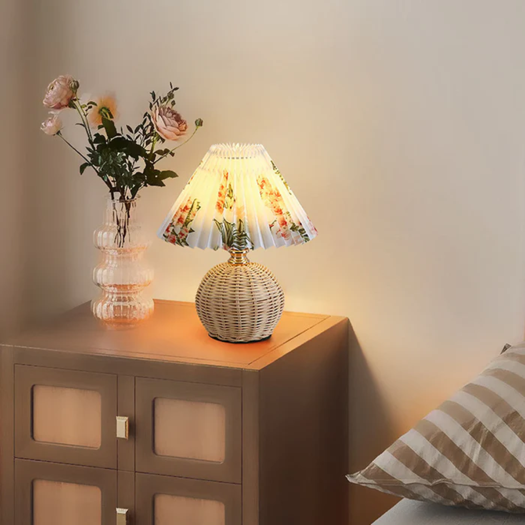 BowLift | Modern Table Lamp with White Pleated Shade