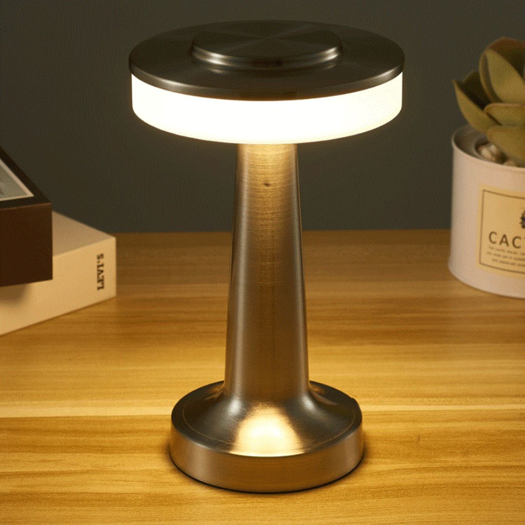 BowLift | Eindhoven Frances Retro Bar Table Lamp