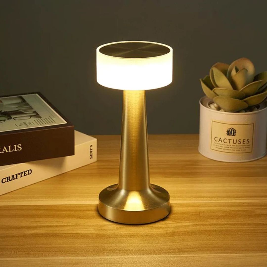 BowLift | Eindhoven Frances Retro Bar Table Lamp