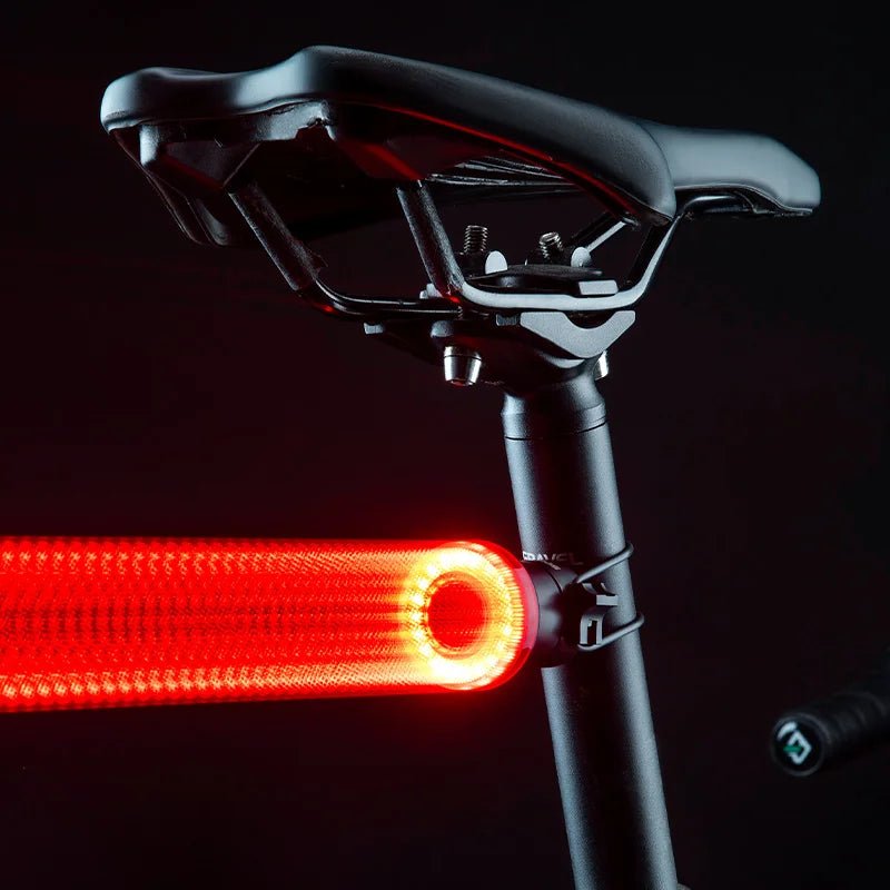 BowLift | Intelligent, USB-C rechargeable bicycle rear light with IPX6 water protection and 300° visibility