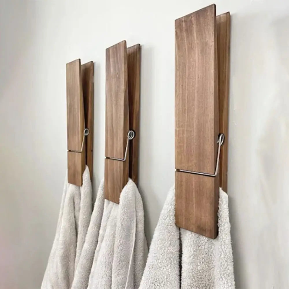 BowLift | Wall-mounted towel clip – No drilling – Modern wood design – Strong adhesive surface