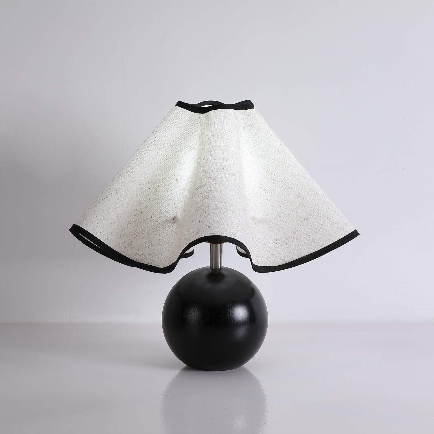 BowLift | Table lamp Modern Design Ambient Lighting Interior
