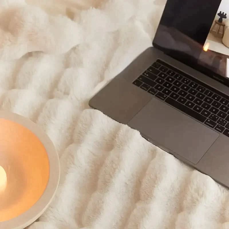 BowLift | CORA - Ultra-soft fleece blanket