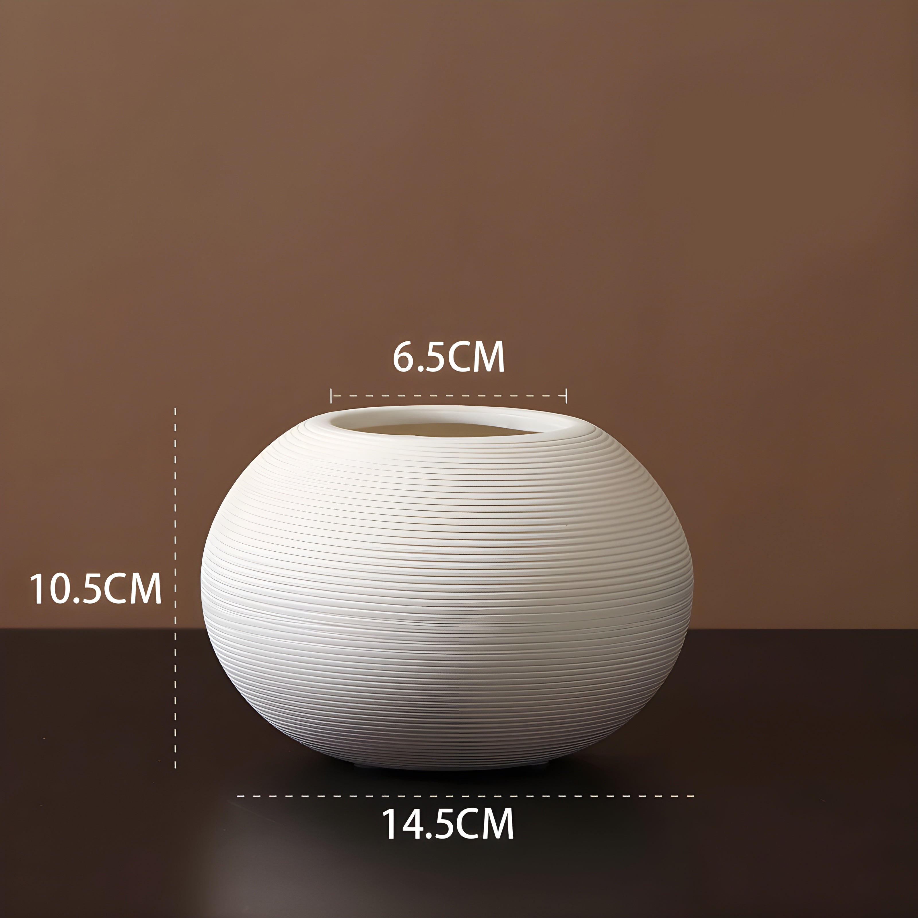 BowLift | Minimalistic Handcrafted Ceramic Zen Vase