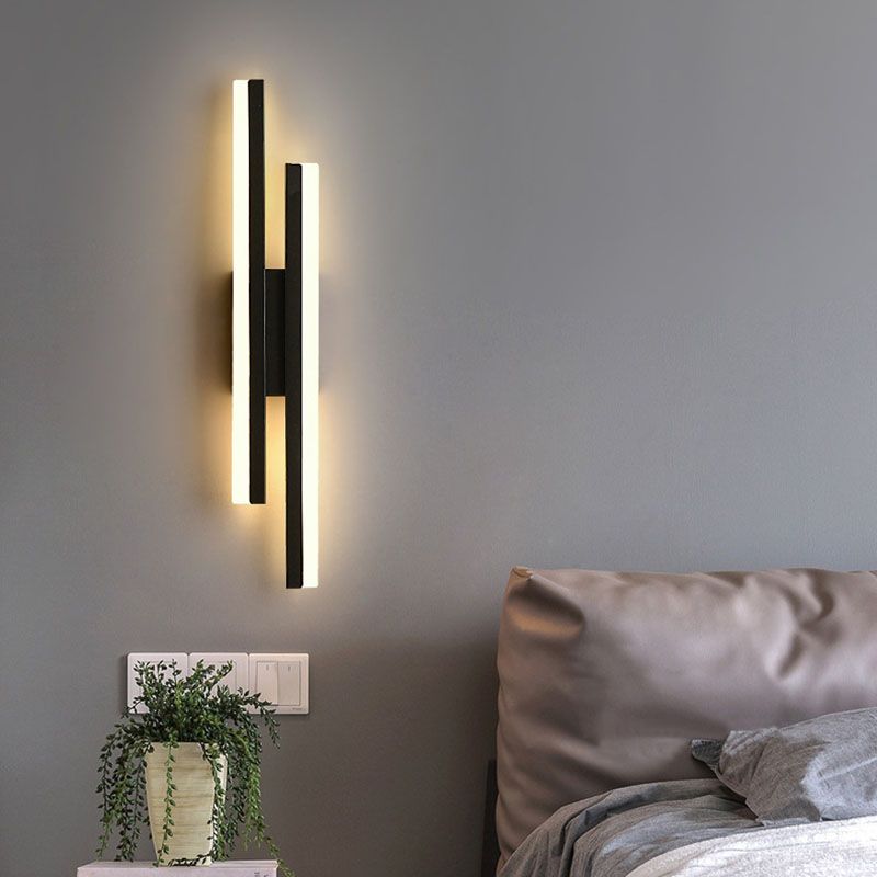 BowLift | Alana Wall Lamp in Black and Gold Elegant and durable