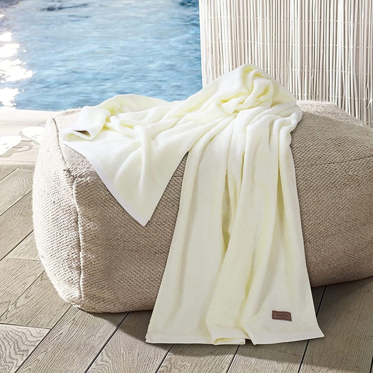 BowLift | Bambora Plush Bath Towel | Extra-soft bamboo fabric for spa, gym, and home use