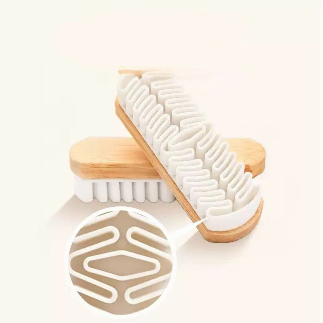 BowLift | Gentle Rubber Shoe Brush
