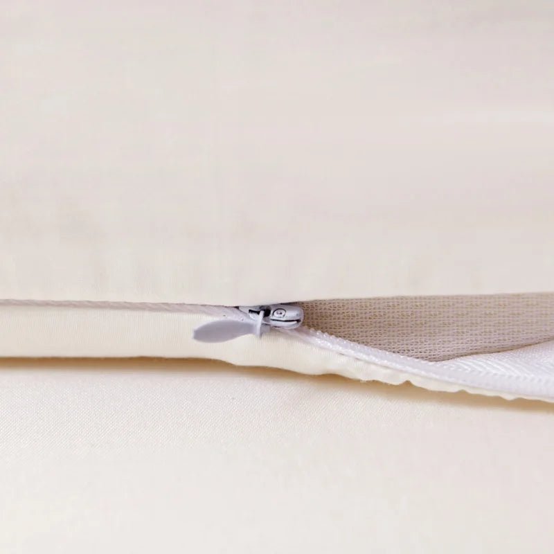 BowLift | Caelora – Mulberry Silk & Tencel Pillowcase for Luxurious Sleep Comfort