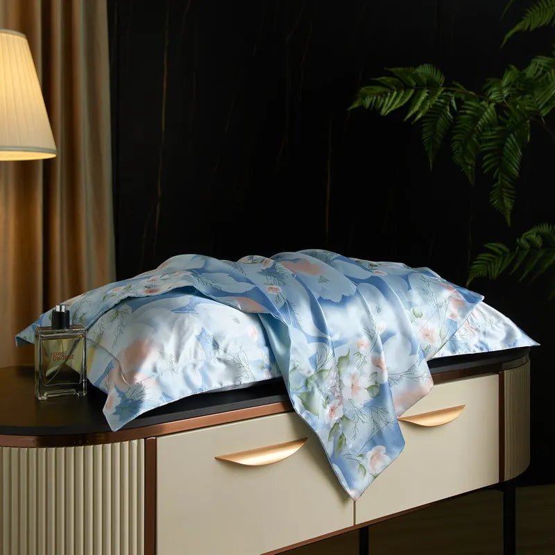 BowLift | Caressence – Mulberry Silk Pillowcase for Luxurious Sleep Comfort