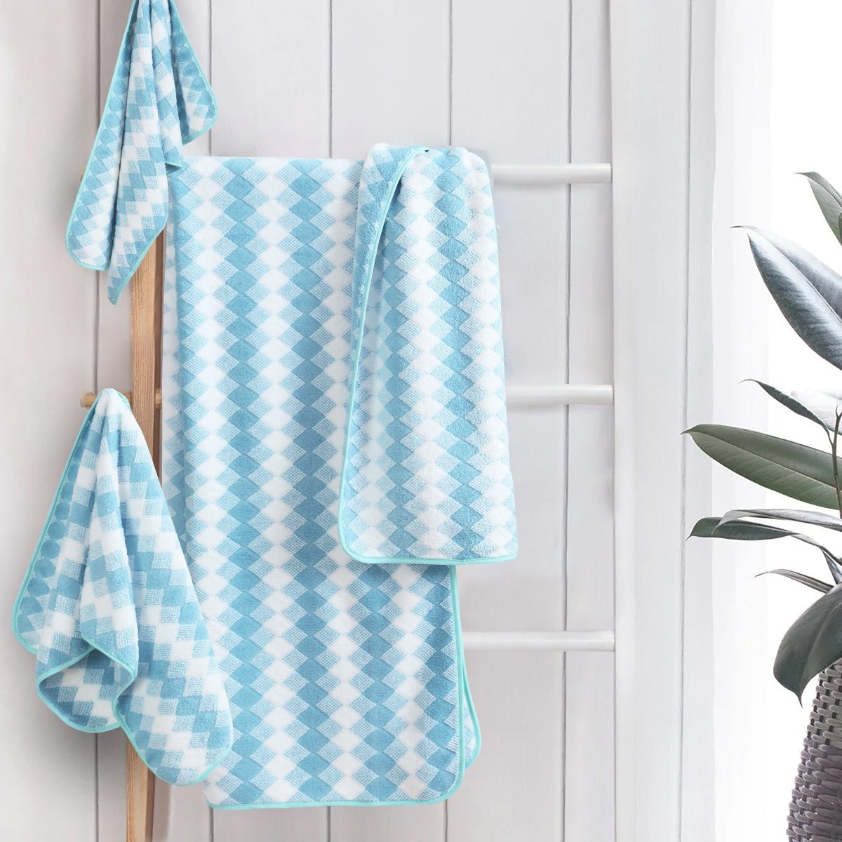 BowLift | Elysoria Coral Weave Towels | Plush, durable towels with maximum absorbency and quick-dry